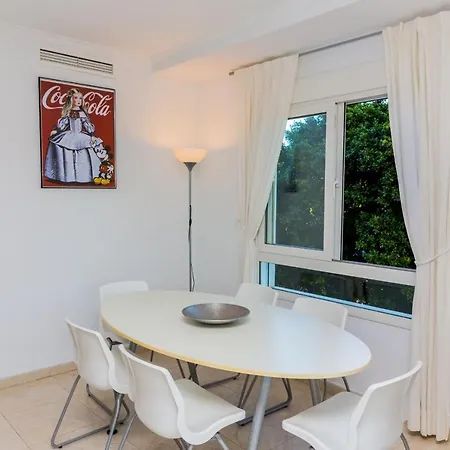 Venecia Montanar I By Rock Apartment